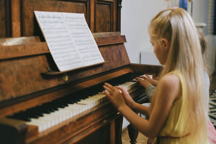 fun piano lessons Etobicoke